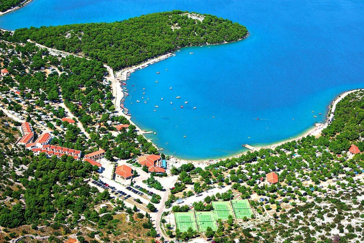 Belvilla Apartments In Holiday Resort Jezera Village, Island Murter Tisno Exterior foto