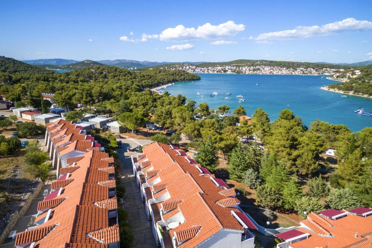 Belvilla Apartments In Holiday Resort Jezera Village, Island Murter Tisno Exterior foto